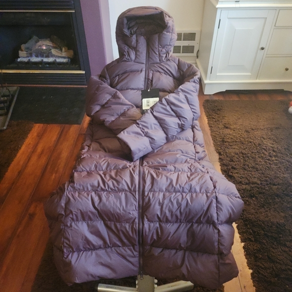 NWT Arc'teryx Women's X-Long Down Puffer Parka Jacket Deep Brown-ish Plum Large - Picture 7 of 7